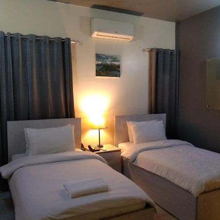 Elet Business Hotel Karachi Extérieur photo